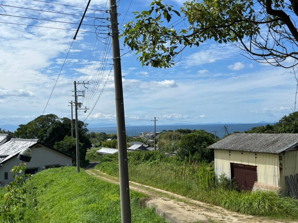 敷地からの眺め。この日は対岸まで見えていました