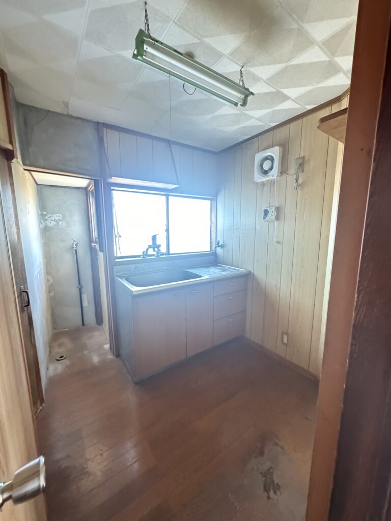 水回り。ここは手を入れる前提でした