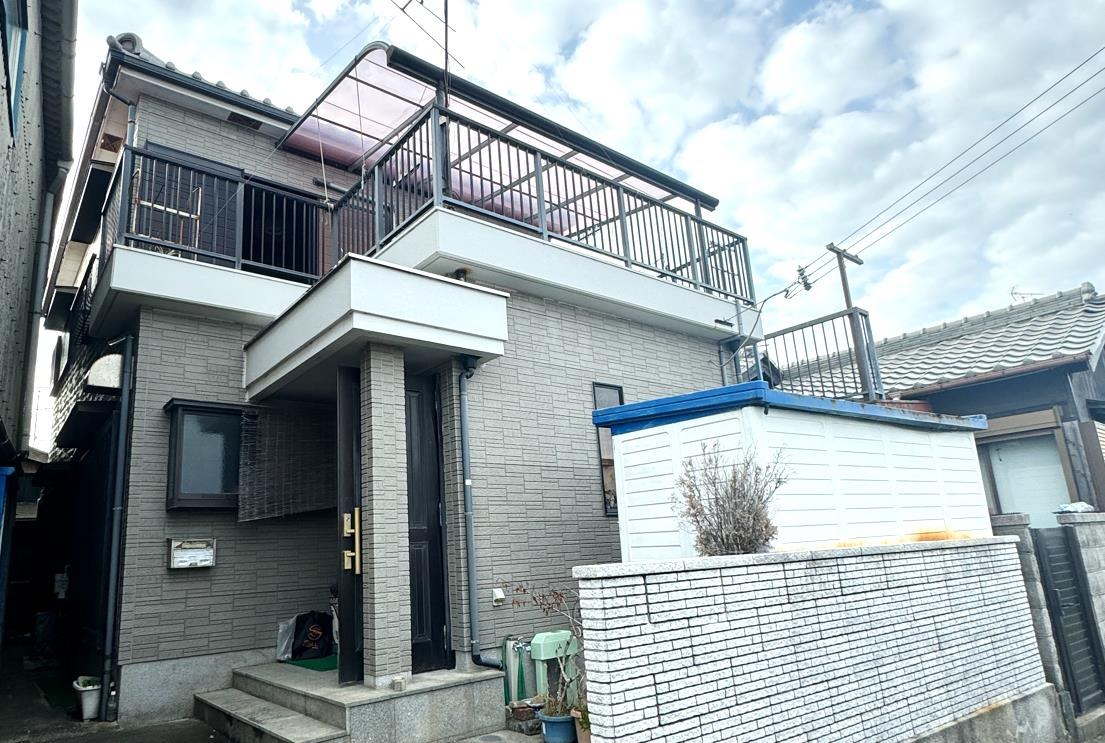 淡路市久留麻　平成8年築の戸建て
